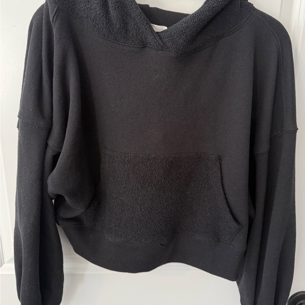 Zenana  Cropped Black Hoodie